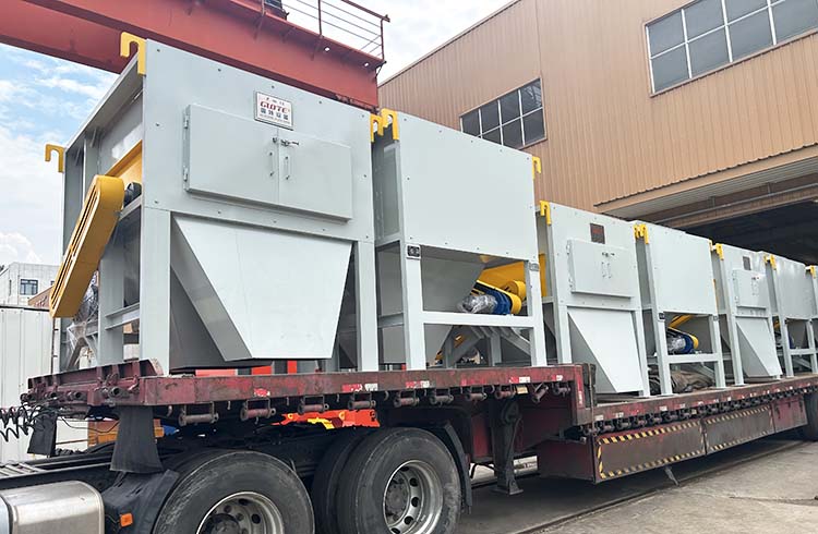 More than 20 permanent magnet roller magnetic separators shipped in batches!